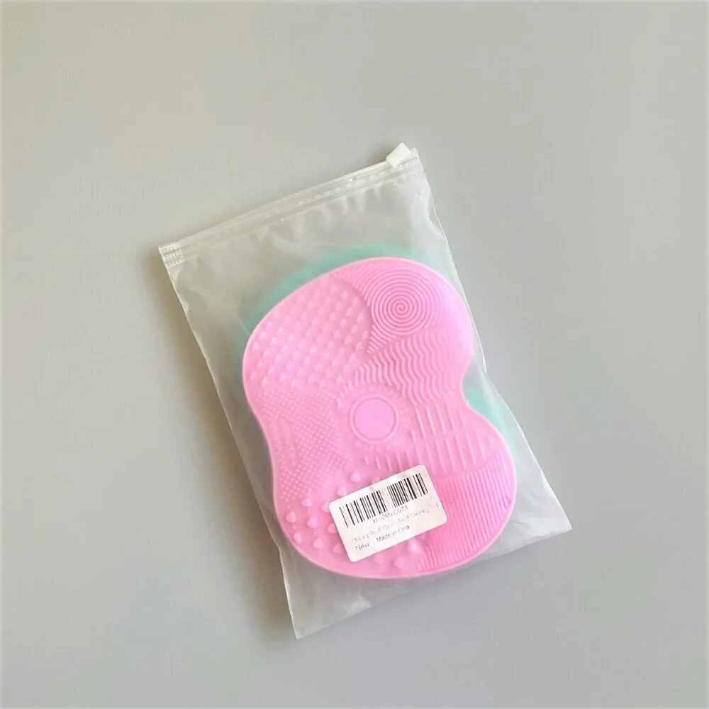 SILICONE GEL MAKEUP BRUSH CLEANING MAT WITH SUCTION CUP 2 PCS